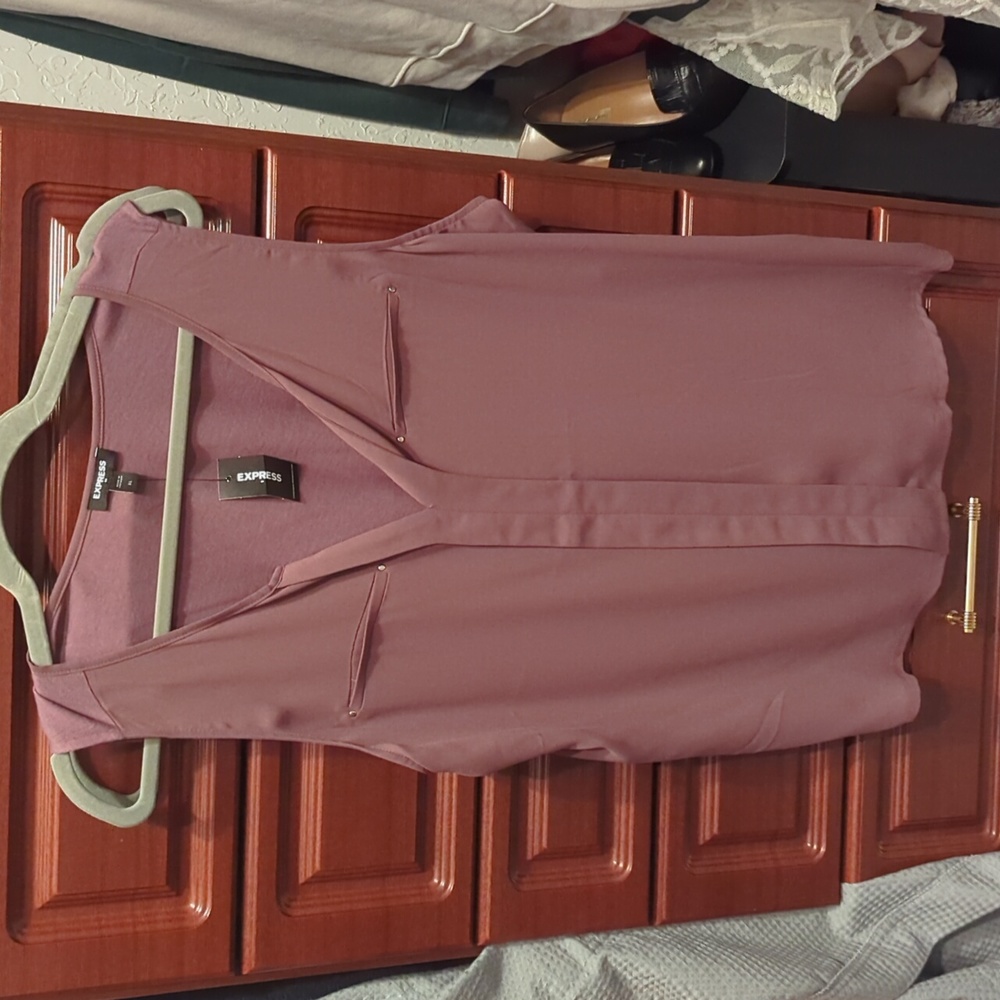 NWT express top - XL